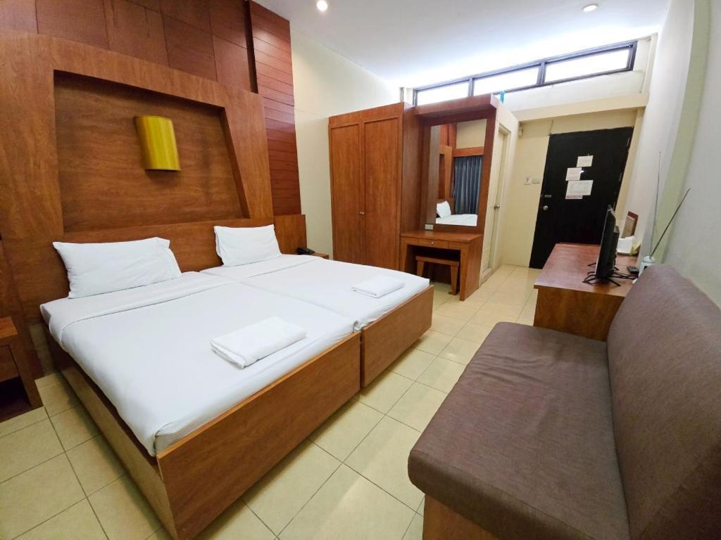 Rajata Hotel Bangkok Dış mekan fotoğraf