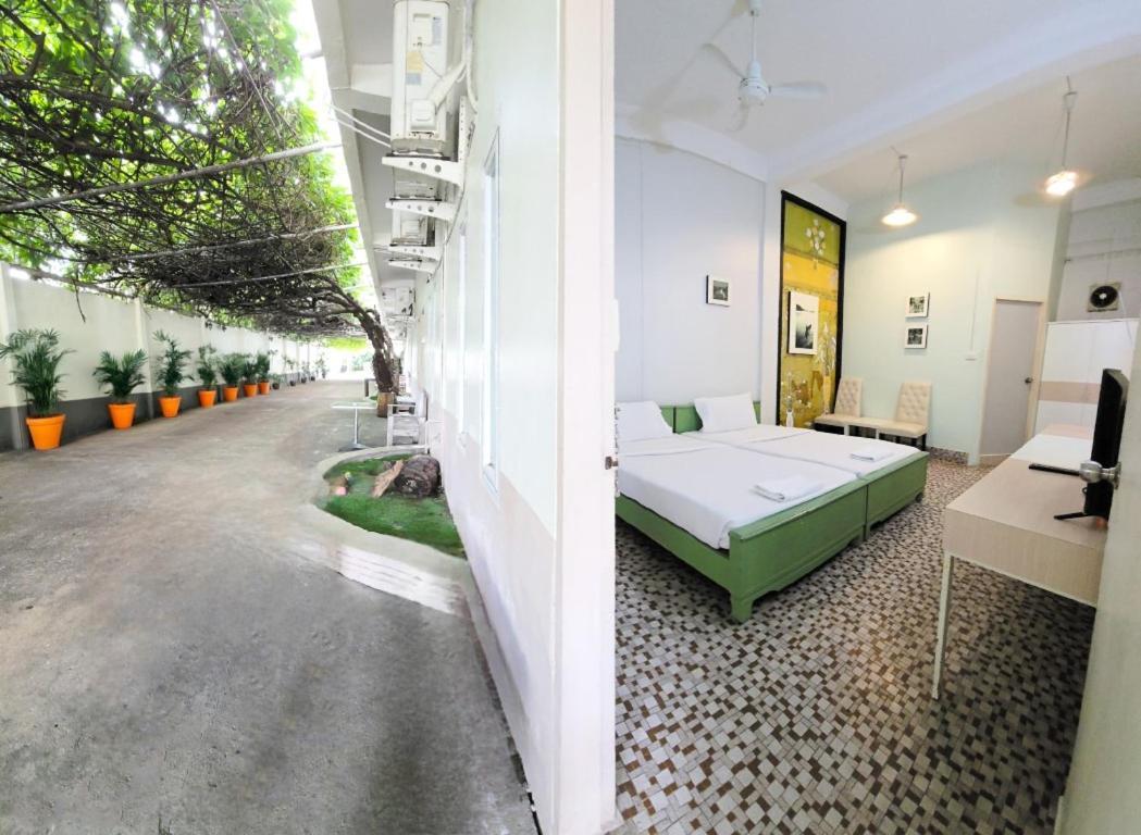 Rajata Hotel Bangkok Dış mekan fotoğraf