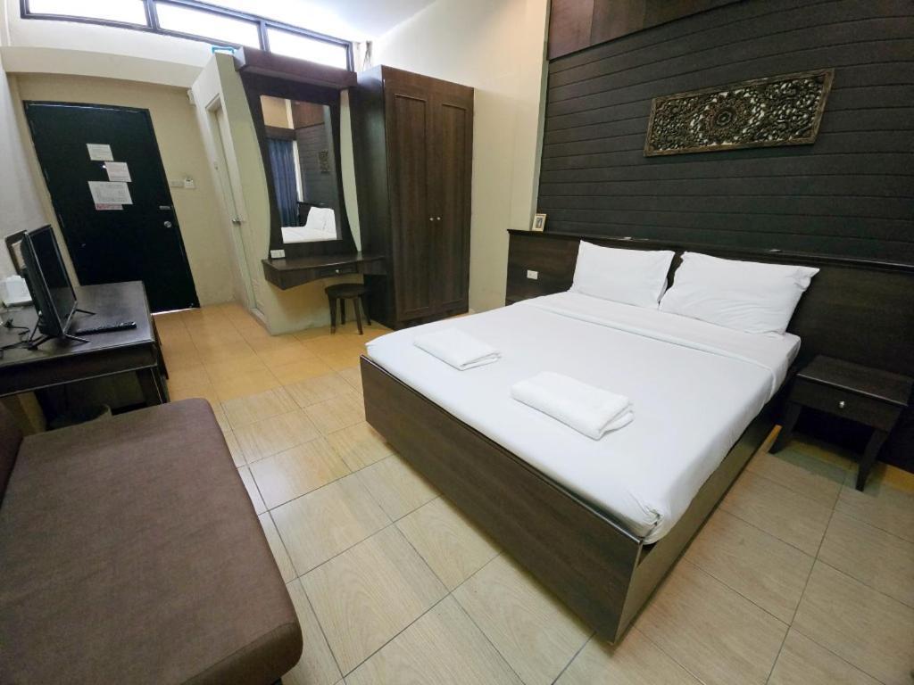 Rajata Hotel Bangkok Dış mekan fotoğraf