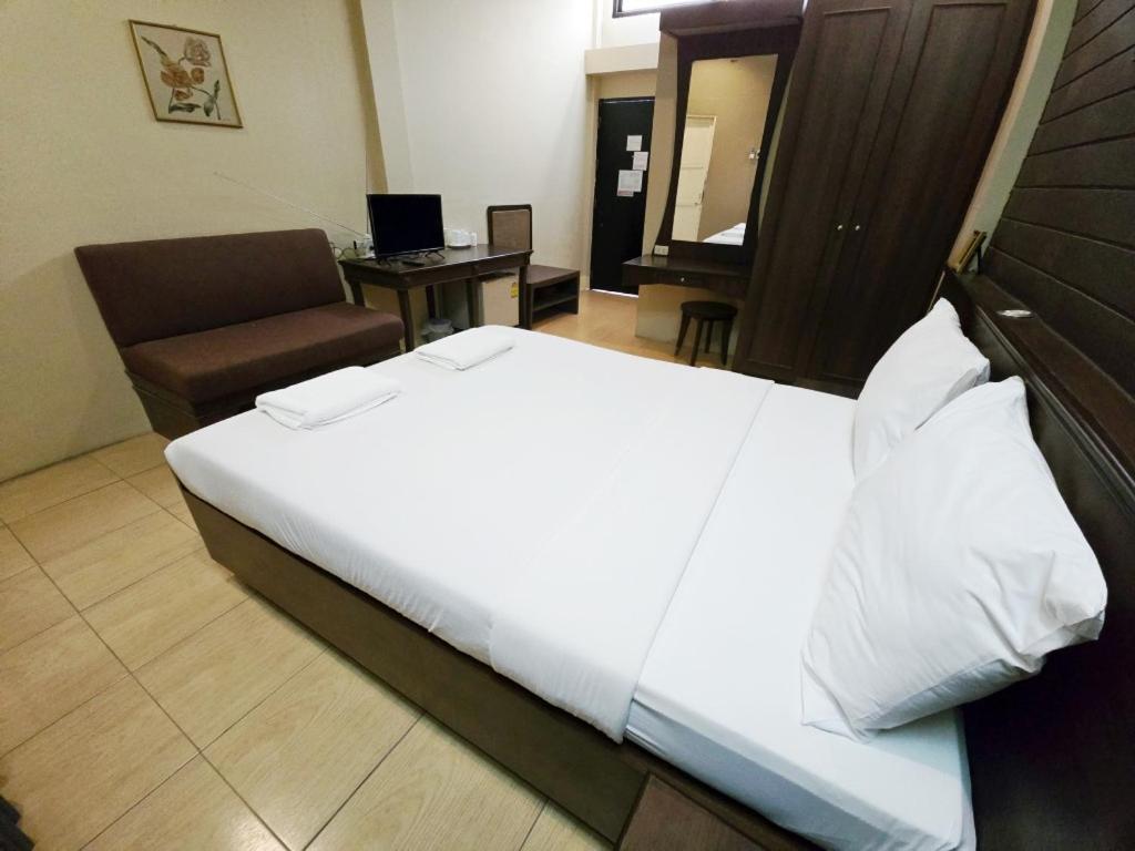 Rajata Hotel Bangkok Dış mekan fotoğraf